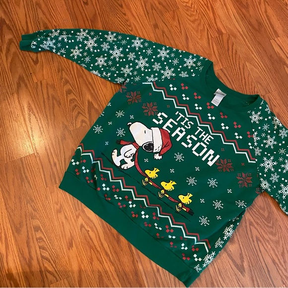 Official Snoopy Charlie Brown Christmas Sweater Peanuts Snowflake Green Holiday - Picture 8 of 9